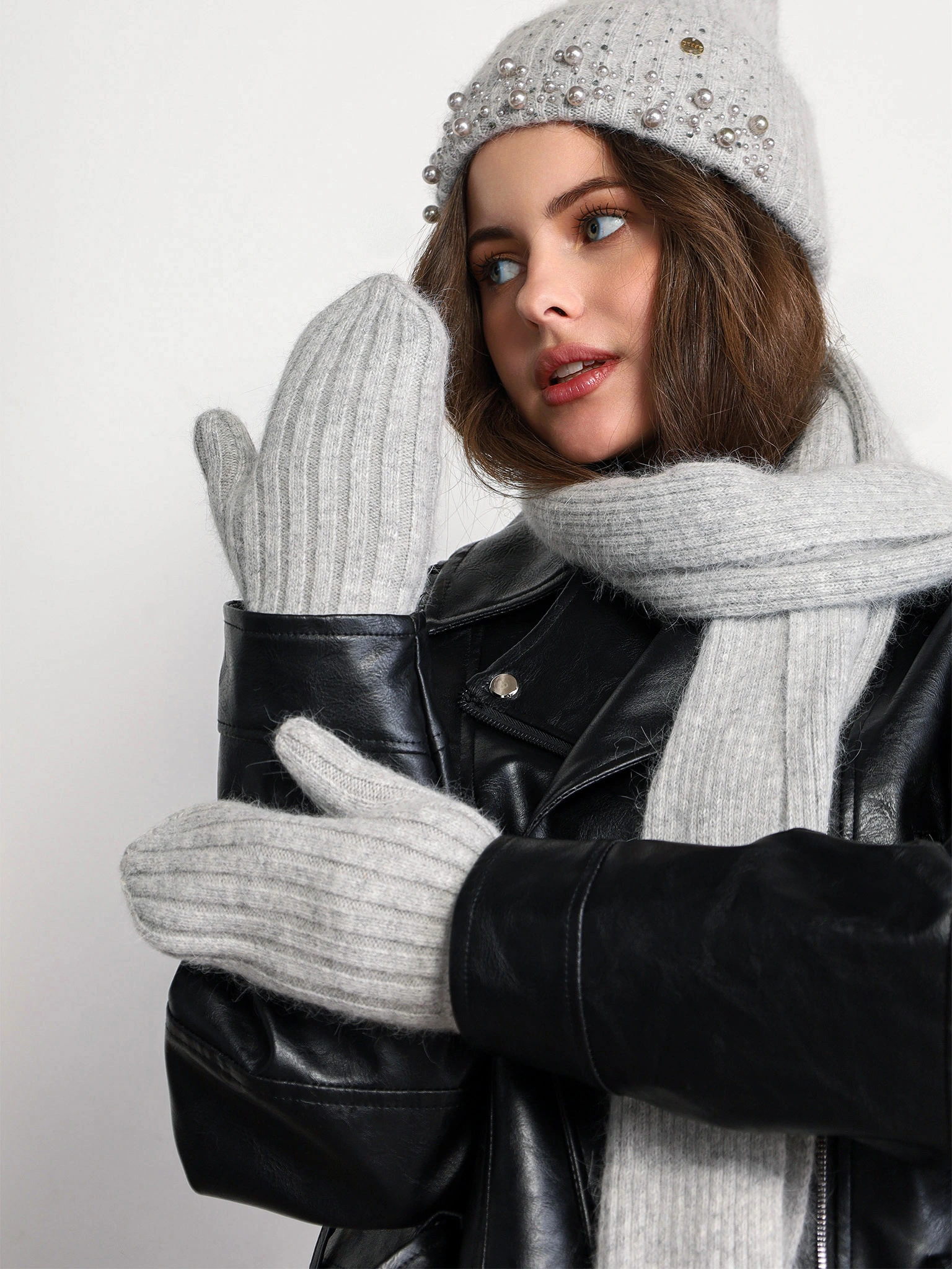 Варежки двойные из ангоры и акрила 